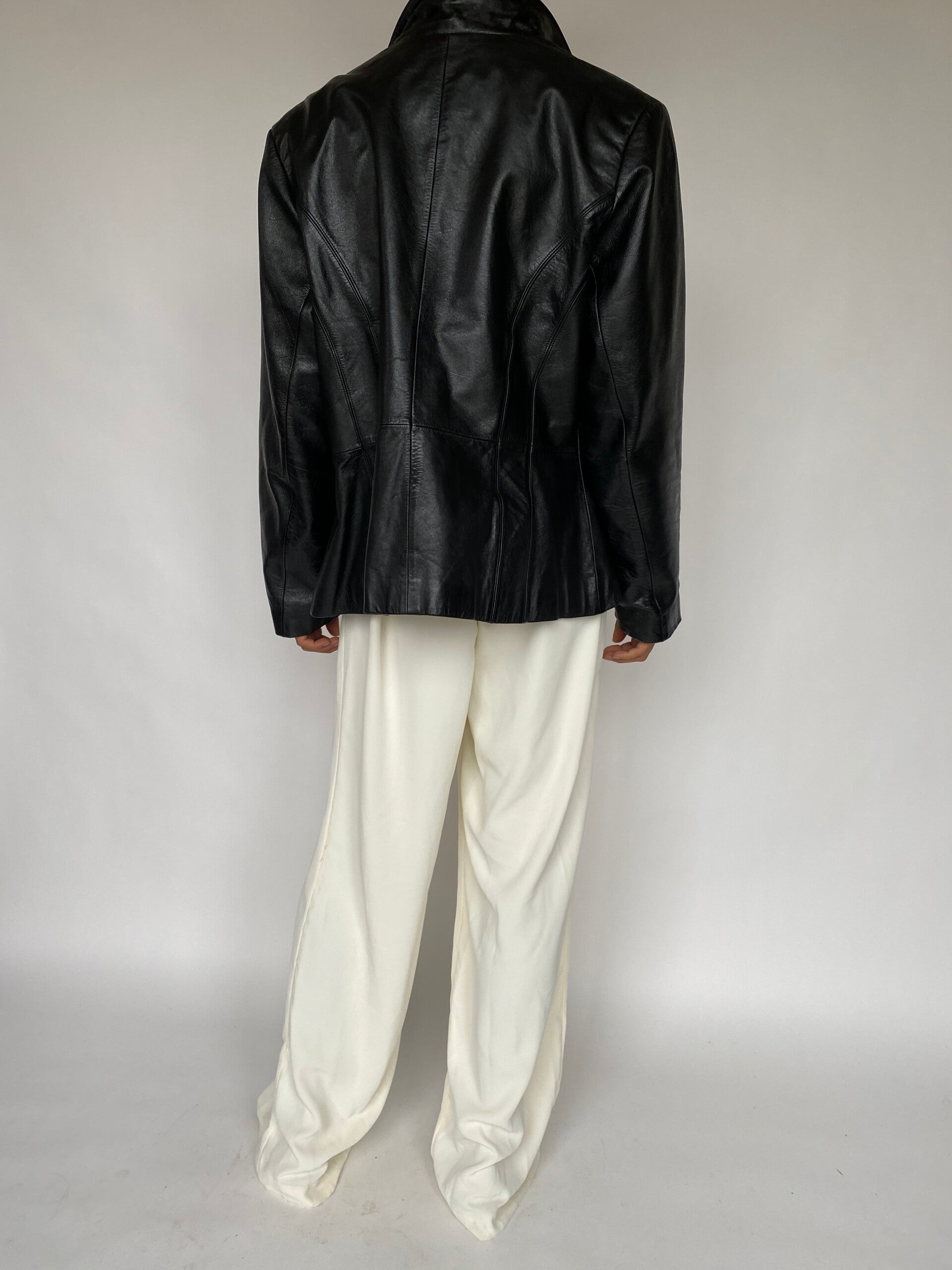 VINTAGE BLACK LEATHER JACKET 807-2