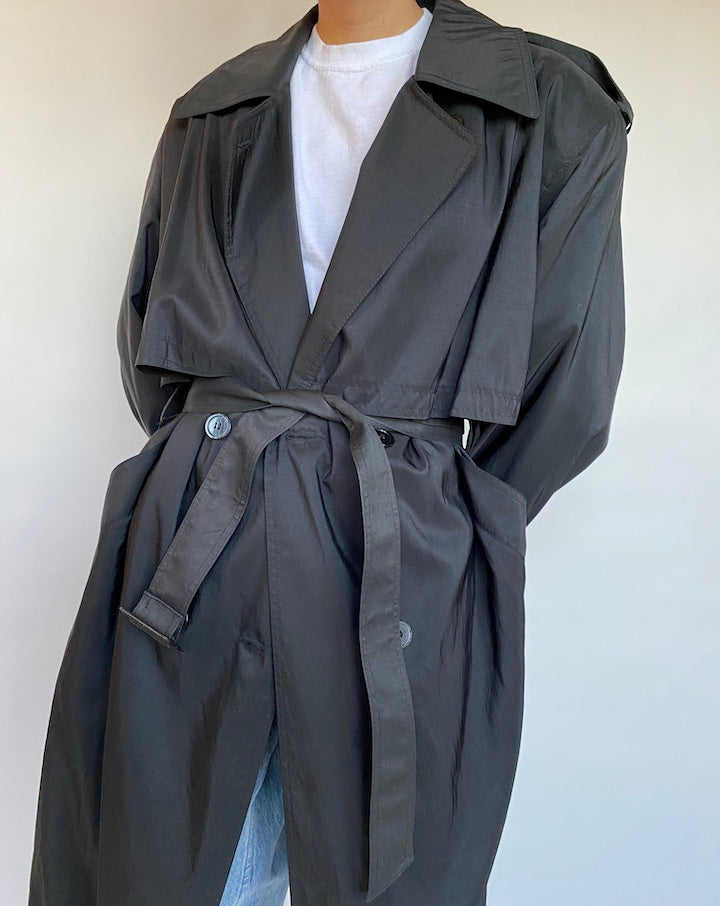 VINTAGE BLACK TRENCH COAT 534-3
