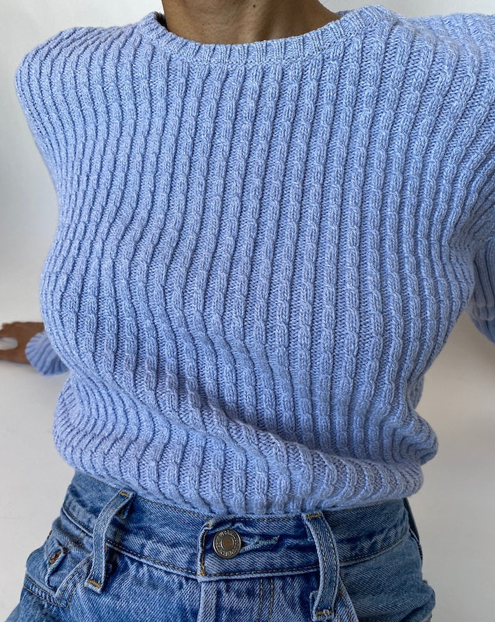 VINTAGE LIGHT BLUE KNITTED SWEATER 600-2