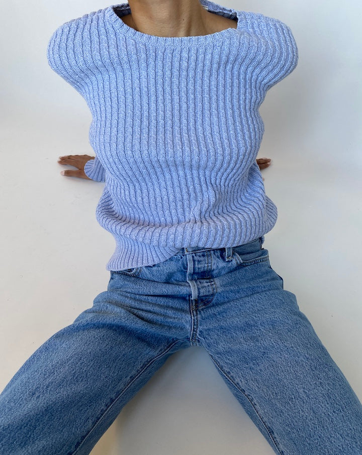 VINTAGE LIGHT BLUE KNITTED SWEATER 600-4