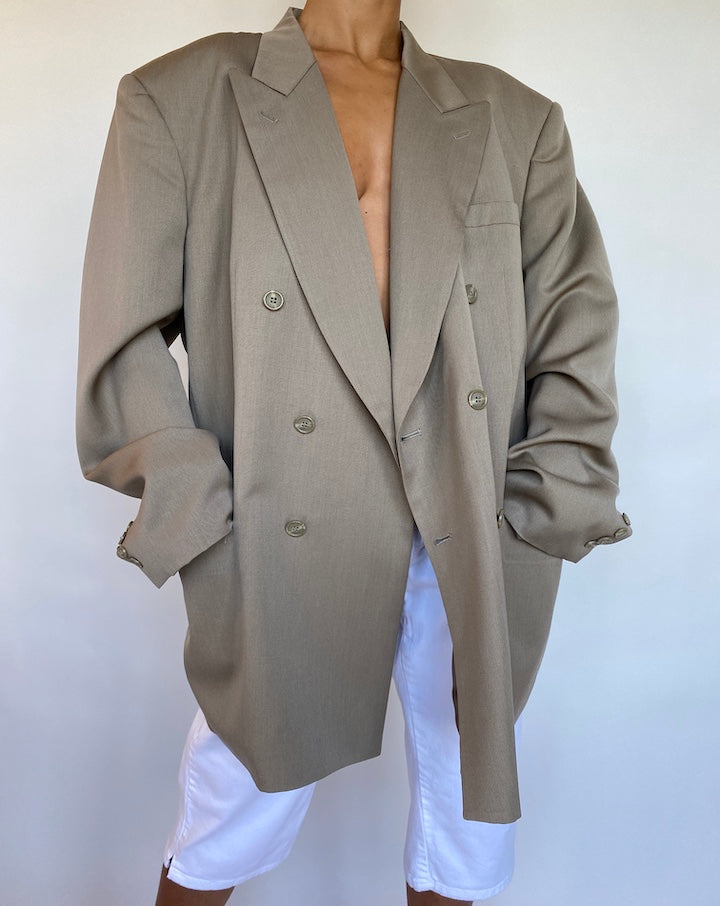 VINTAGE OVERSIZED BEIGE BLAZER 695-3