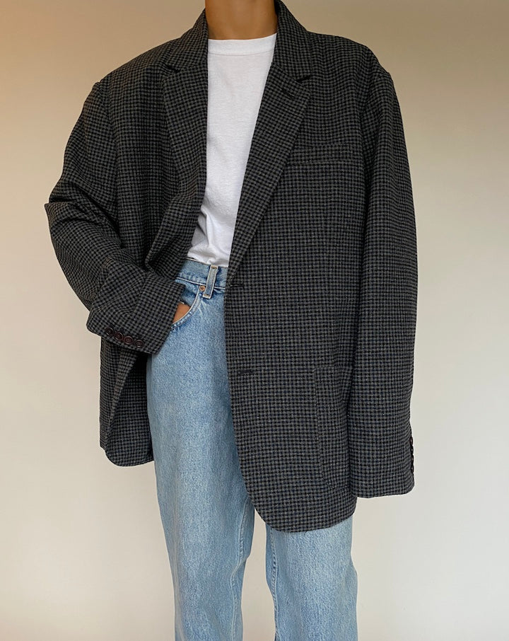 VINTAGE OVERSIZED BLACK AND GREY CHECKED BLAZER 1323-4
