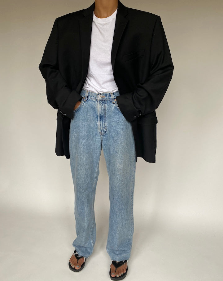 VINTAGE OVERSIZED BLACK CALVIN KLEIN BLAZER 1220-4