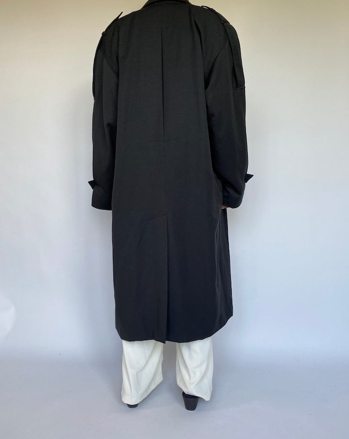 VINTAGE OVERSIZED BLACK COAT 1083-4