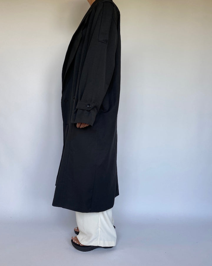 VINTAGE OVERSIZED BLACK COAT 1083