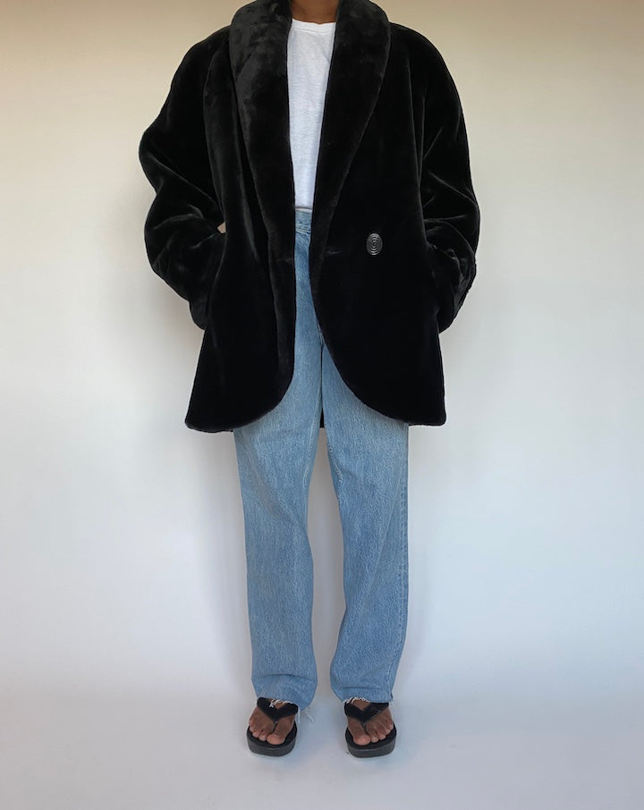 VINTAGE OVERSIZED BLACK FAUX FUR COAT 1282