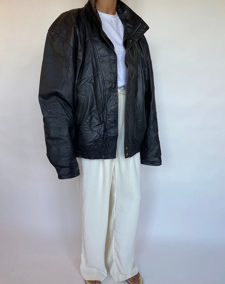 VINTAGE OVERSIZED BLACK LEATHER JACKET 011-3