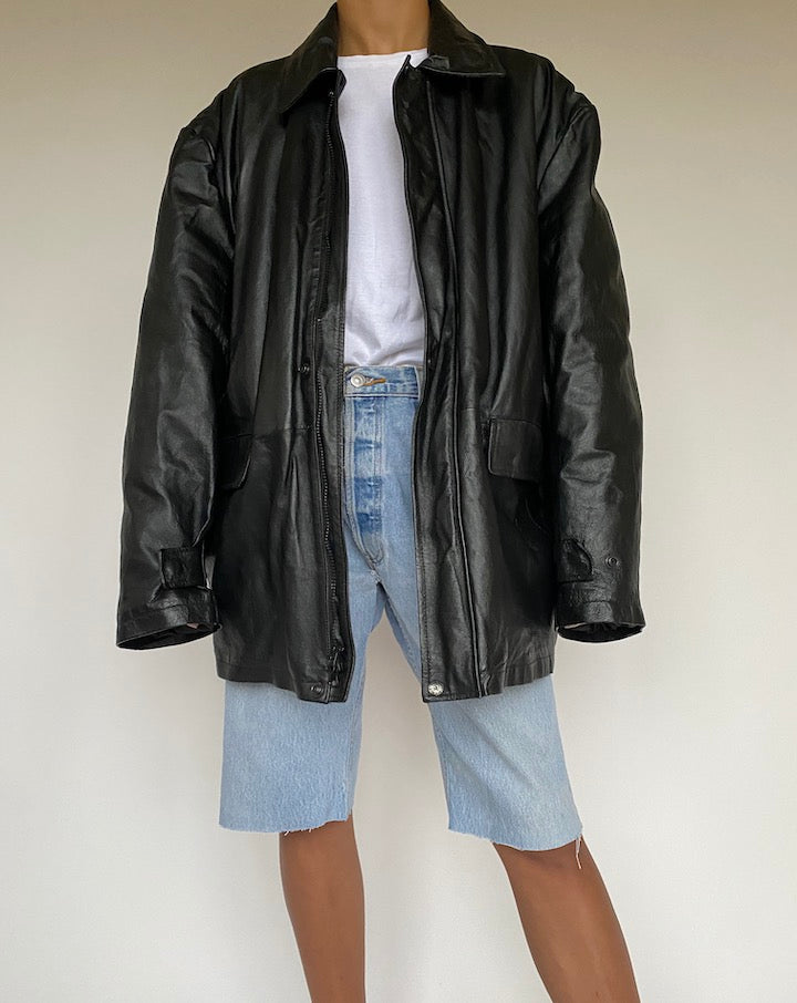 VINTAGE OVERSIZED BLACK LEATHER JACKET 1010-4