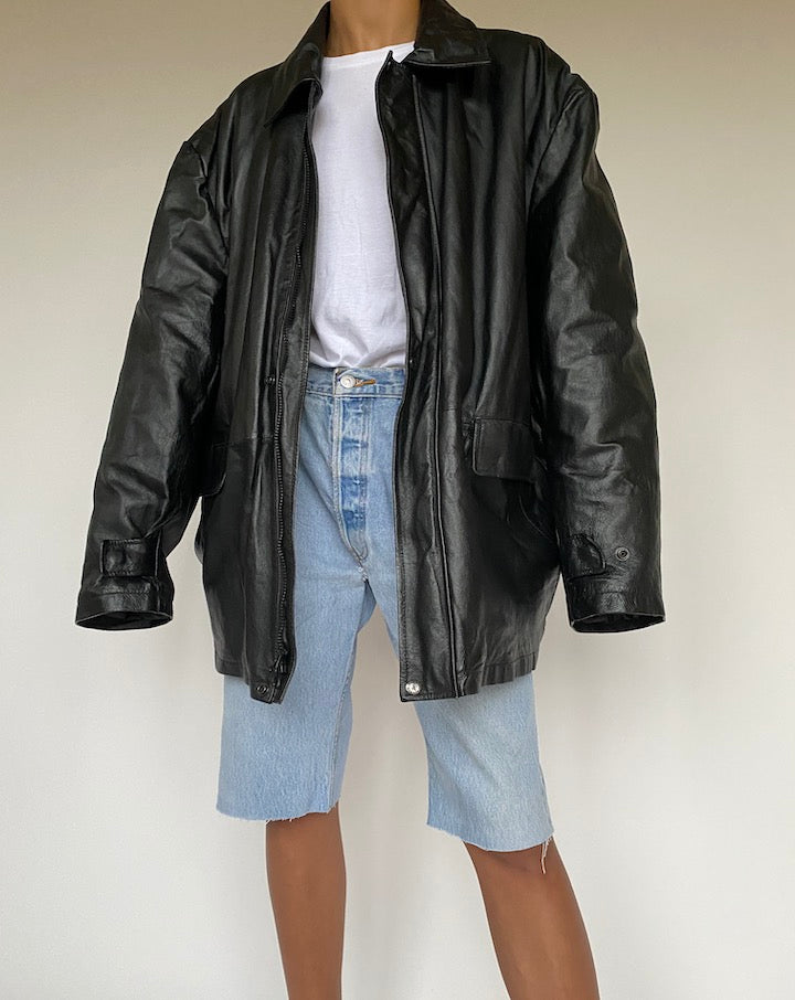 VINTAGE OVERSIZED BLACK LEATHER JACKET 1010-5