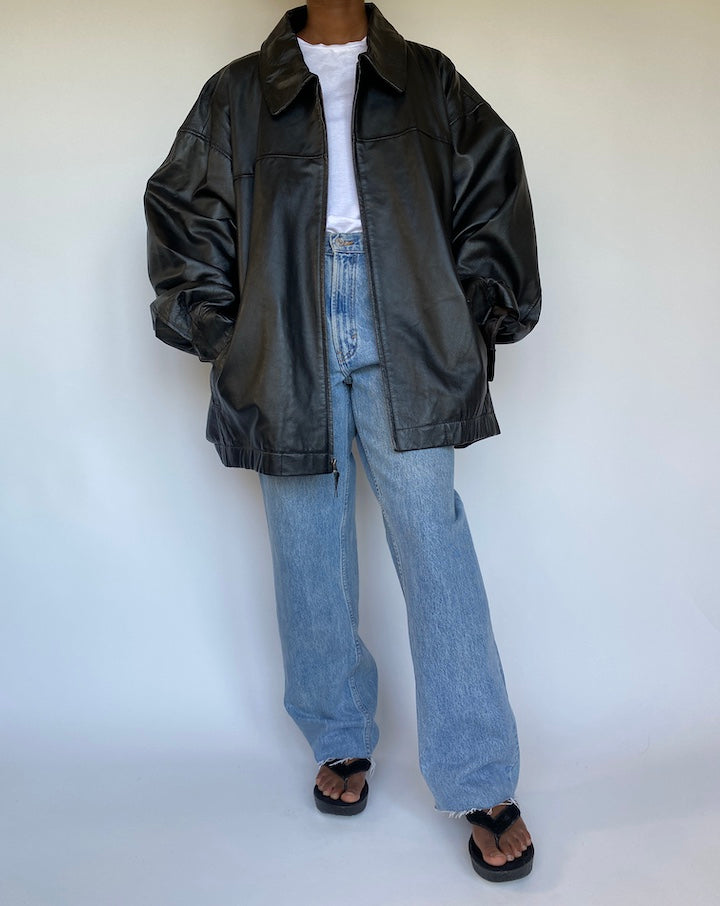VINTAGE OVERSIZED BLACK LEATHER JACKET 1151-4