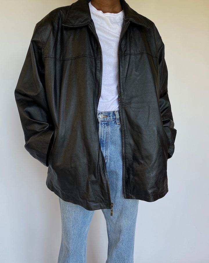 VINTAGE OVERSIZED BLACK LEATHER JACKET 1152-2