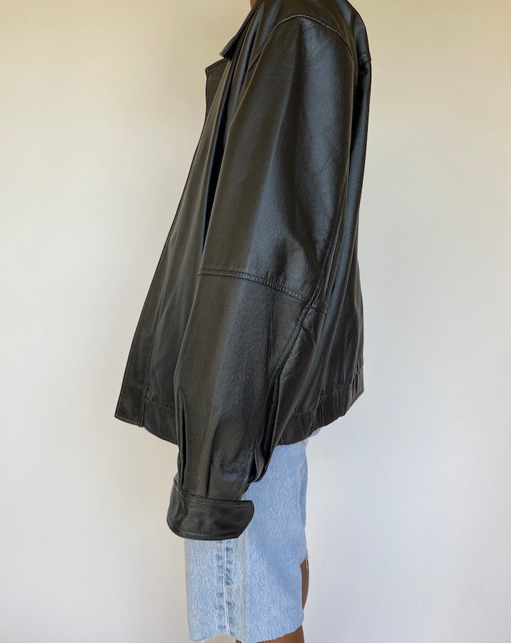 VINTAGE OVERSIZED BLACK LEATHER JACKET 1175-3