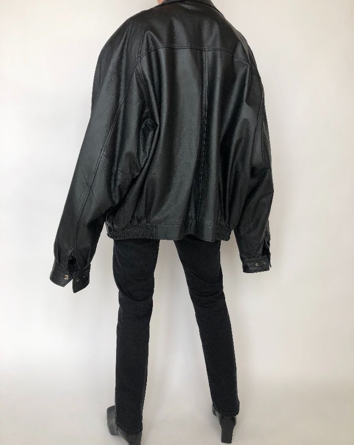 VINTAGE OVERSIZED BLACK LEATHER JACKET 188-3