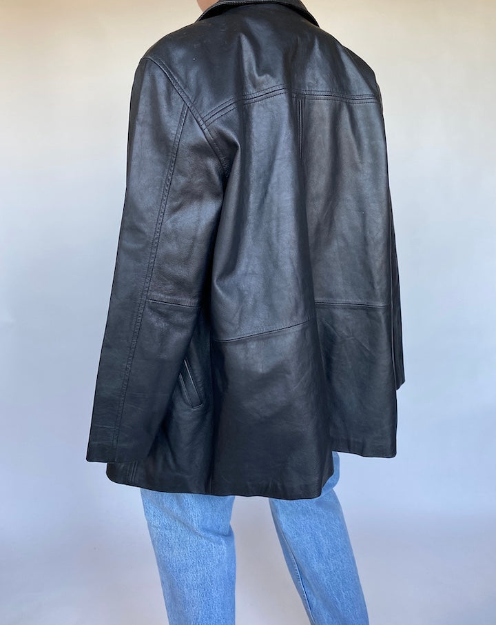 VINTAGE OVERSIZED BLACK LEATHER JACKET 499