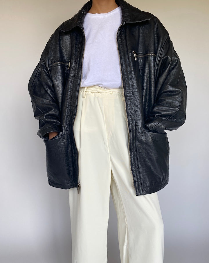 VINTAGE OVERSIZED BLACK LEATHER JACKET 869-4