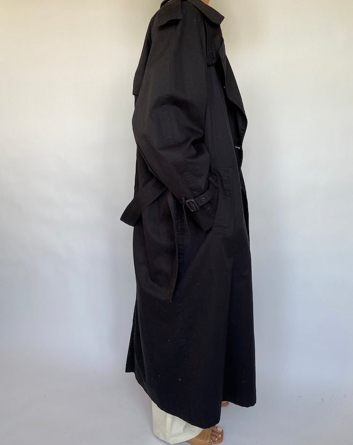 VINTAGE OVERSIZED BLACK TRENCH 630-3
