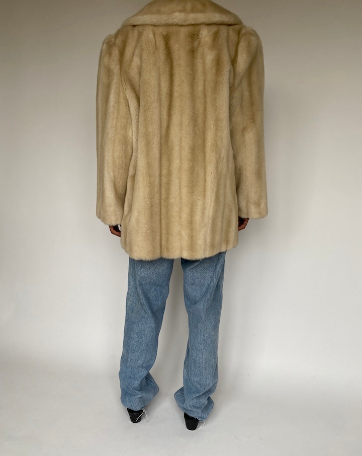 VINTAGE OVERSIZED LIGHT BEIGE FAUX FUR JACKET 1230-2