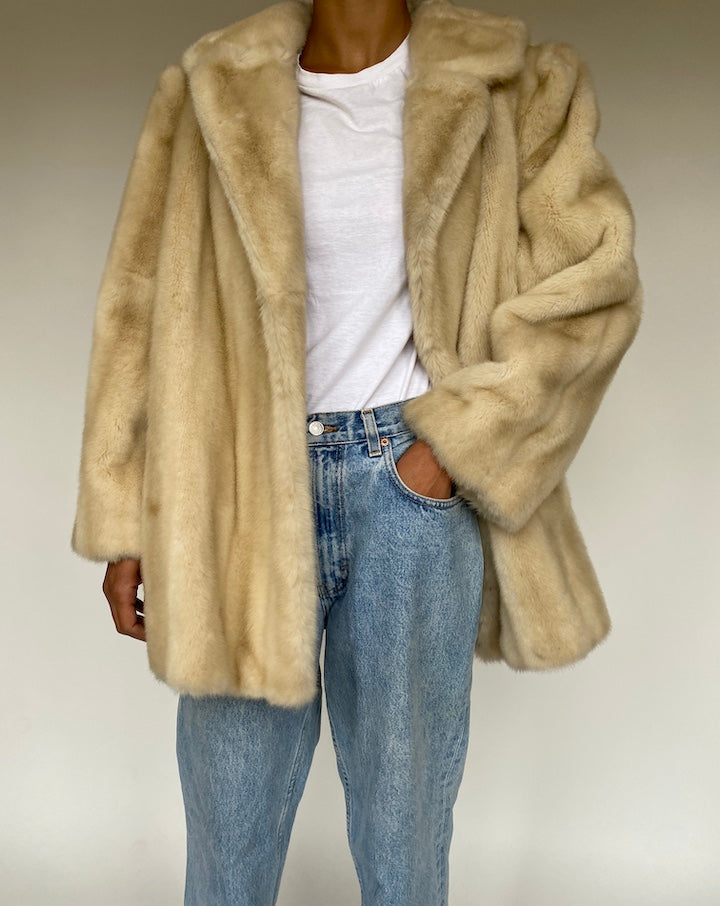 VINTAGE OVERSIZED LIGHT BEIGE FAUX FUR JACKET 1230-6
