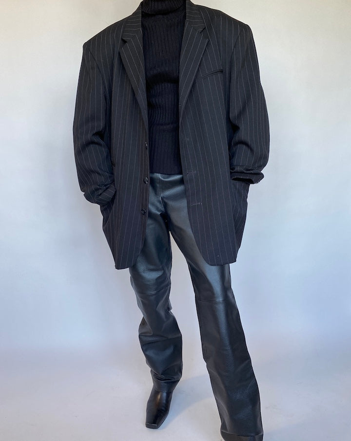 VINTAGE OVERSIZED PINSTRIPED BLAZER 562-3