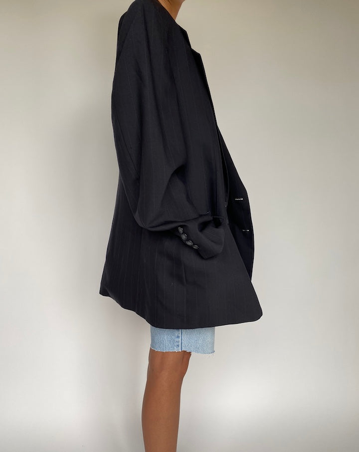 VINTAGE OVERSIZED PINSTRIPED BLAZER 836-3