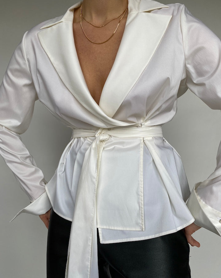VINTAGE WHITE TIE BLOUSE 468-2