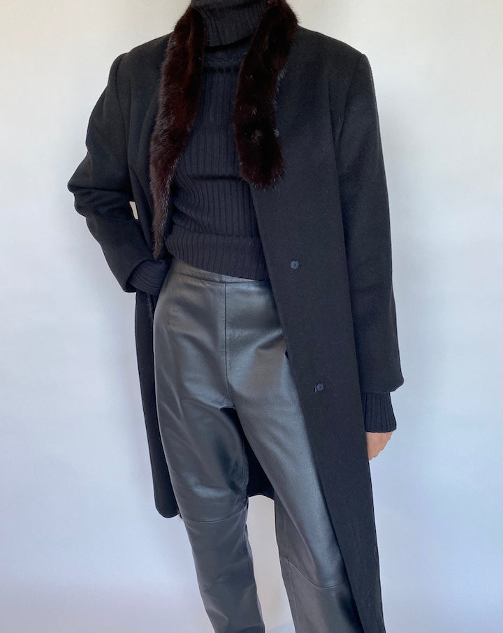VINTAGE WOOL COAT WITH FUR COLLAR 561