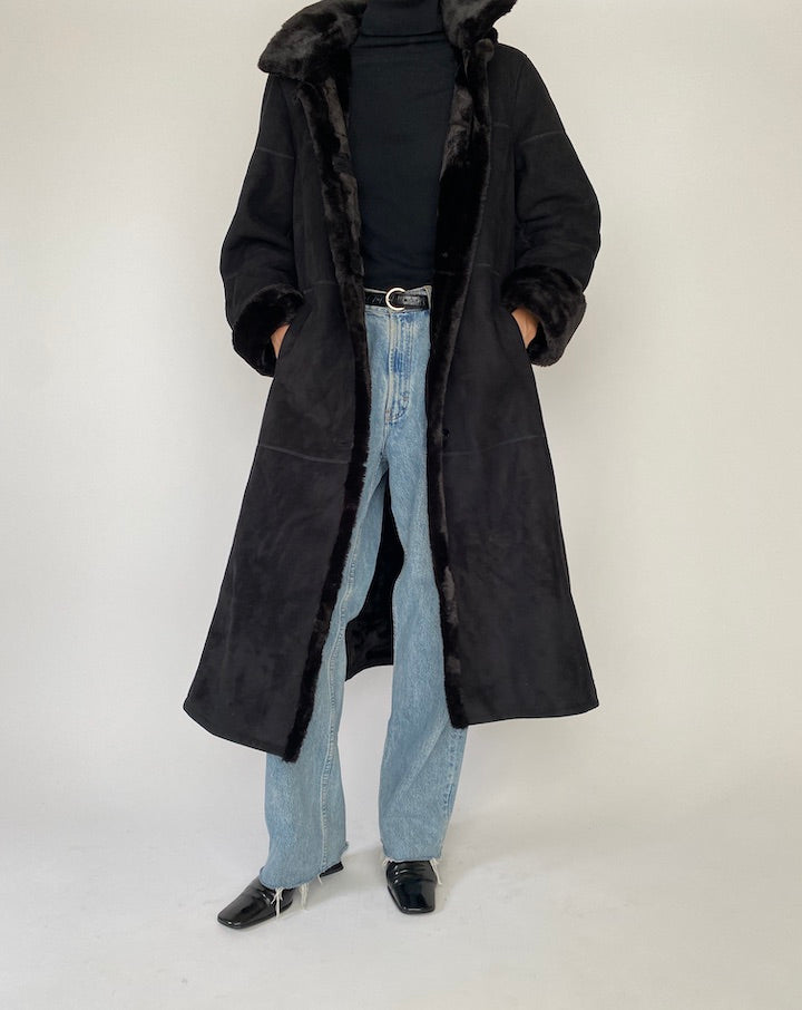 Vintage Long Black Coat with Faux Fur Lining 5288