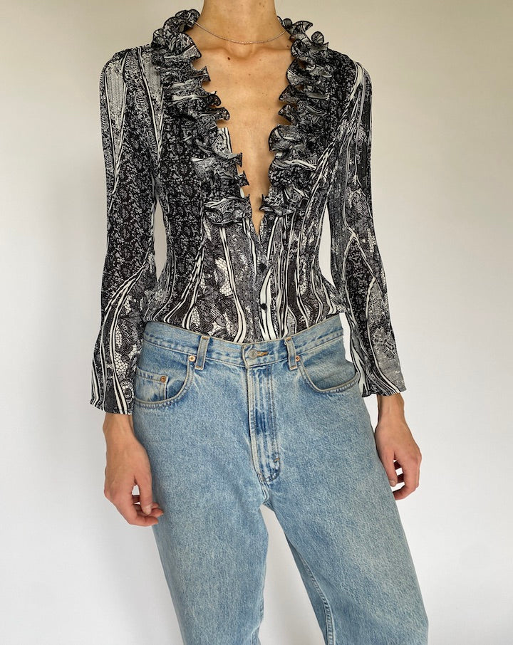 Vintage Black and White Patterned Ruffled Blouse 5336