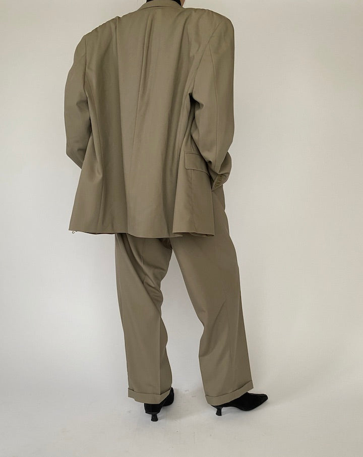 Vintage Oversized Calvin Klein 2 Piece Wool Suit 5284