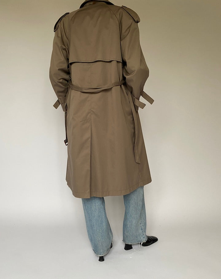 Vintage Beige Trench Coat 5139