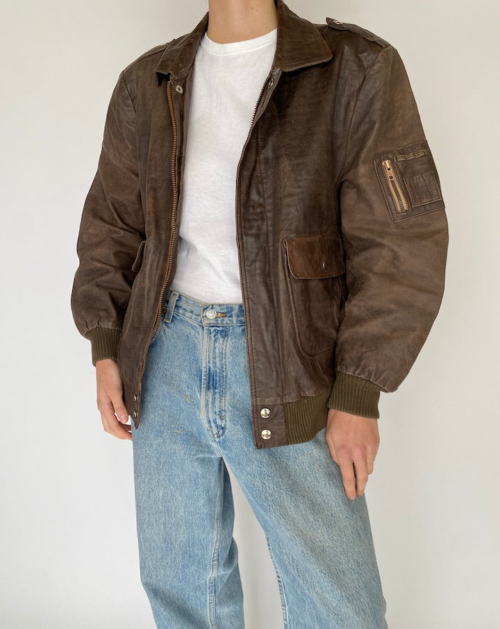 Vintage Bomber Like Leather Jacket in Brown 5464