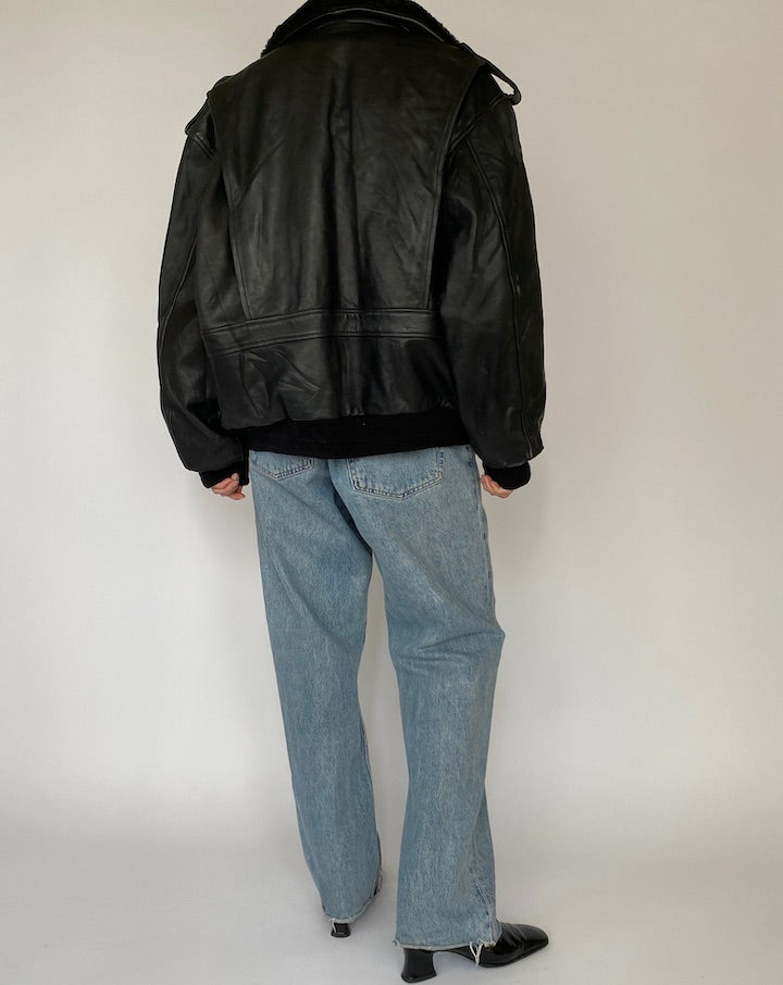 Vintage oversized leather jacket in black 5419