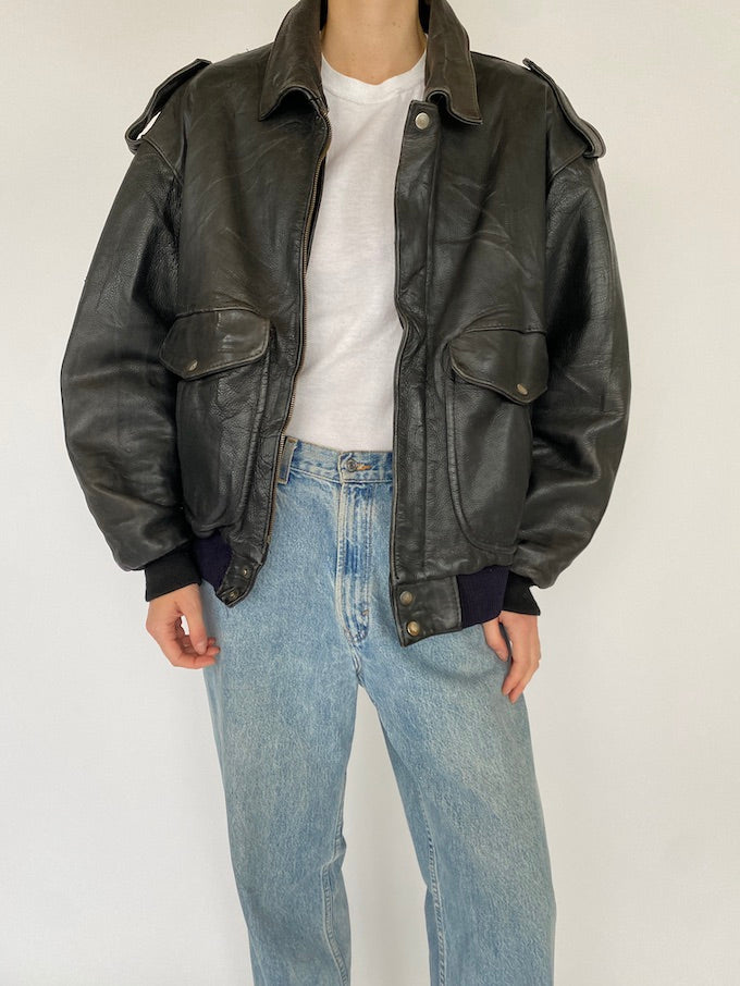 Vintage oversized leather jacket in black 5378