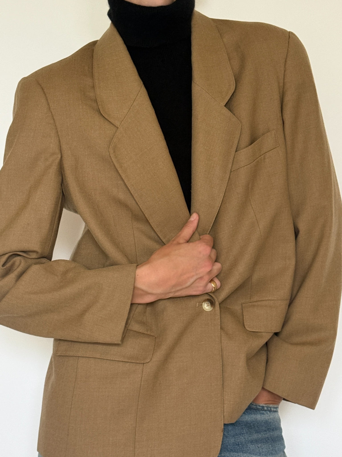 Vintage camel wool blazer, image 2