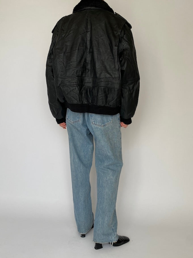 Vintage oversized leather jacket in black 5424