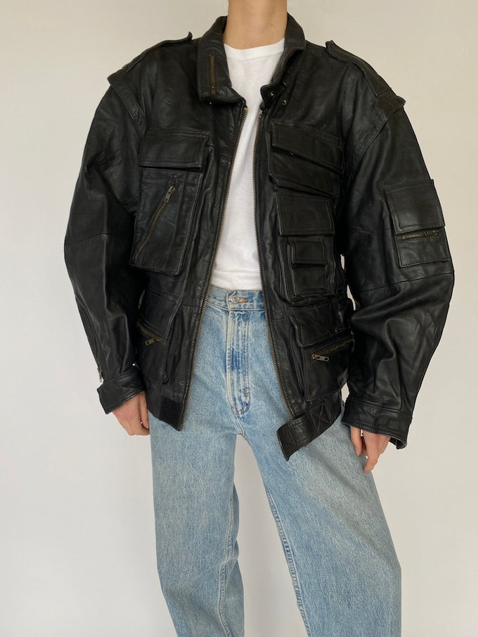 Vintage oversized detailed leather jacket in black 5470