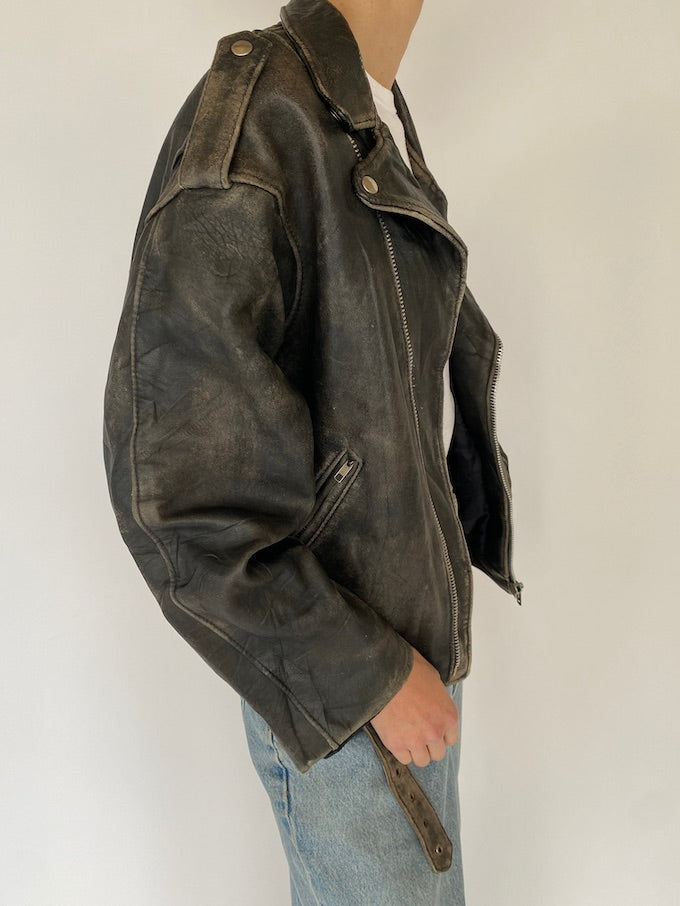Vintage distressed biker jacket in black 5452