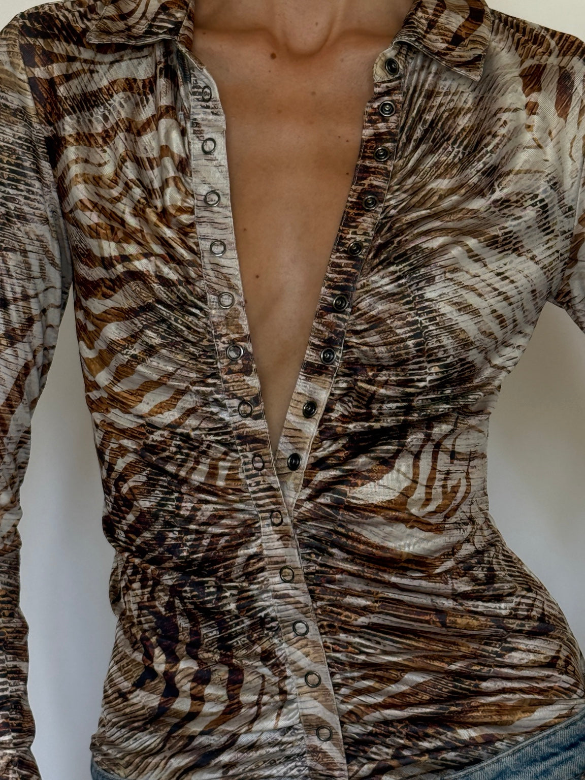 Vintage Guess animal print ruched blouse fitted detail