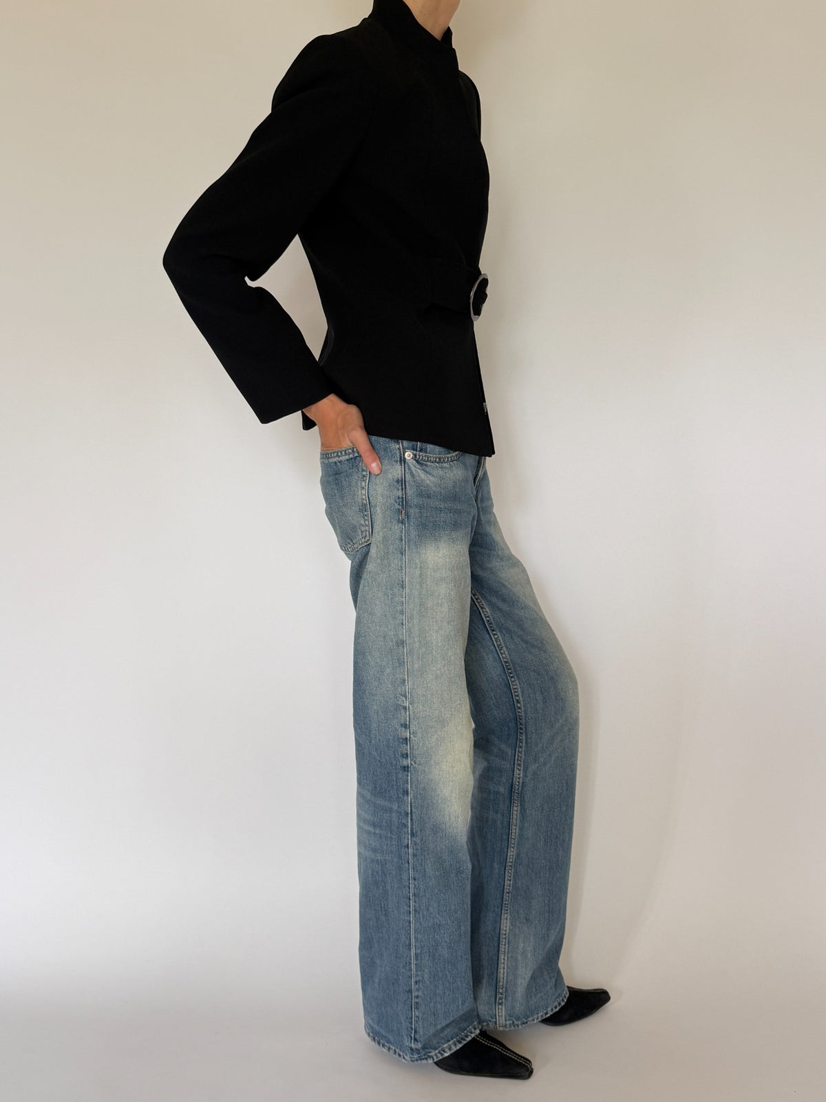 Vintage belted fitted blazer black side view