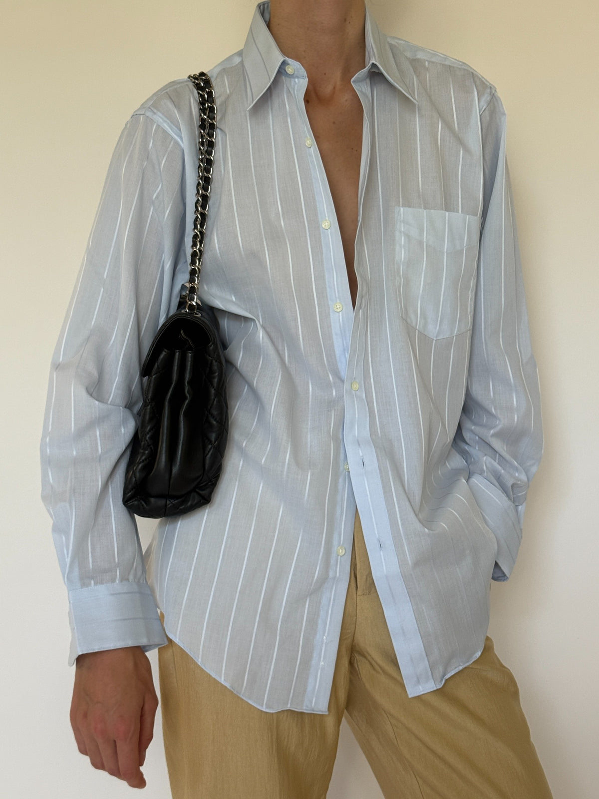 Vintage striped shirt light blue front angle