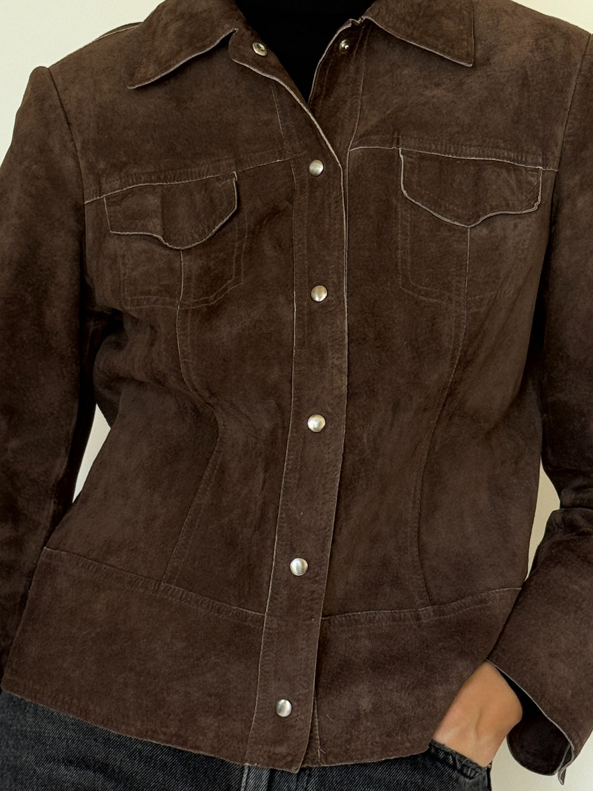 Vintage brown suede jacket chest pocket detail